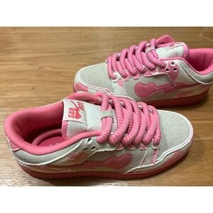 Sad Boy Saga Pink Cream Heart Suede Low Top Skate Sneakers Womens US 7 EU 40
